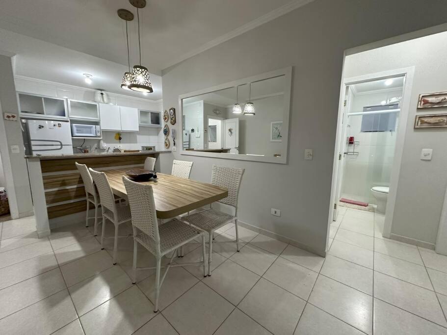 Apartamento Lindo Na Praia Da Enseada - Убатуба Екстериор снимка