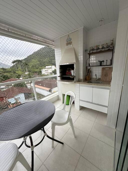 Apartamento Lindo Na Praia Da Enseada - Убатуба Екстериор снимка